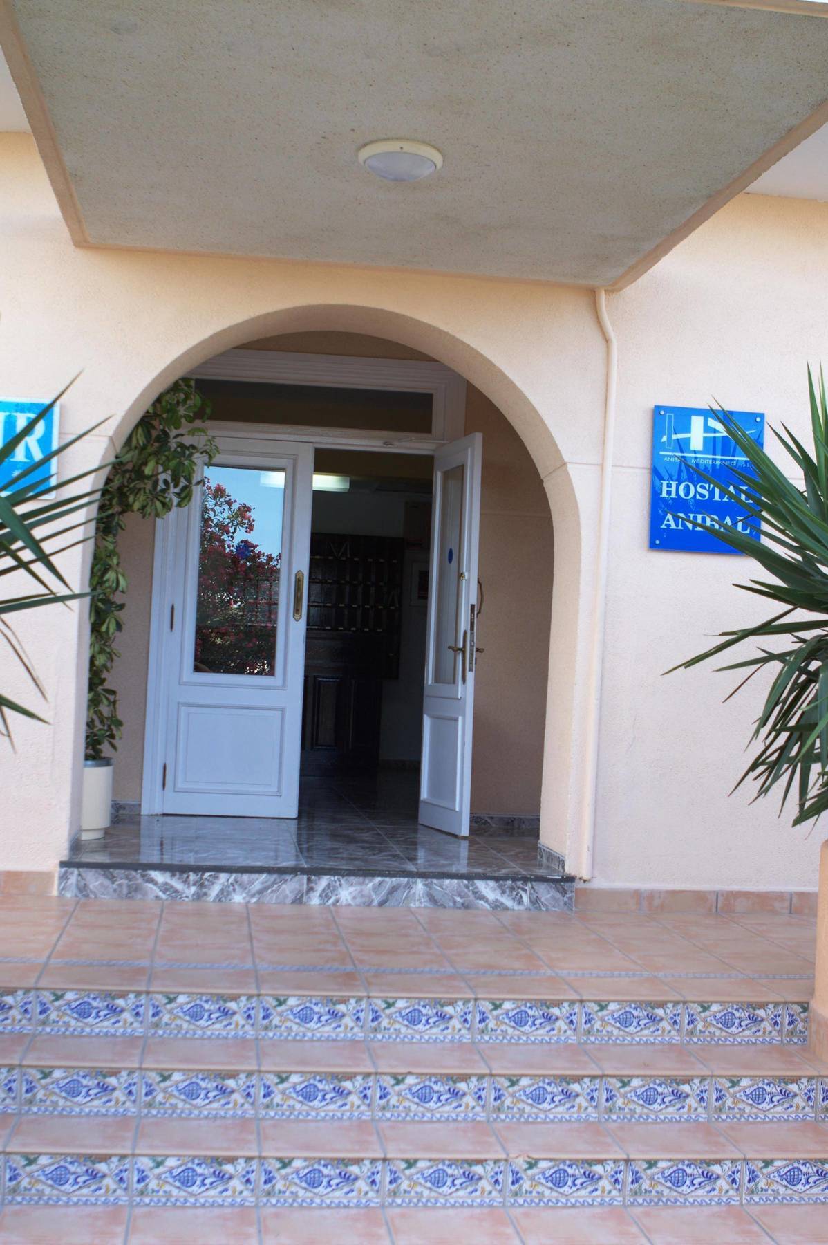 Hostal Anibal - Ab Group Sant Antoni de Portmany Dış mekan fotoğraf