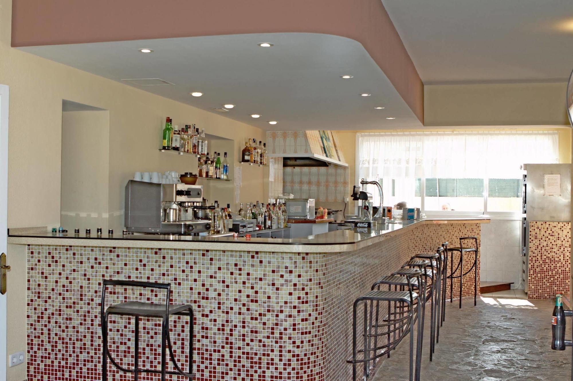 Hostal Anibal - Ab Group Sant Antoni de Portmany Dış mekan fotoğraf