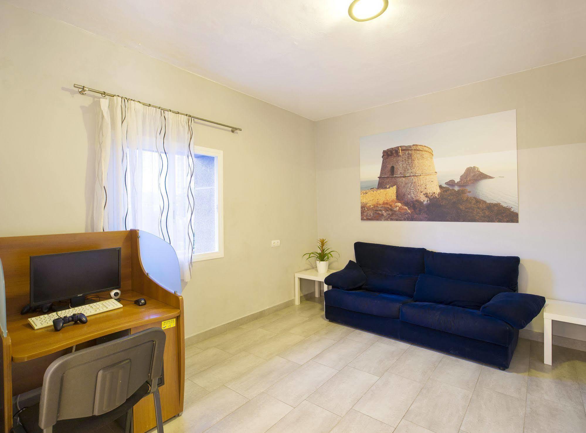 Hostal Anibal - Ab Group Sant Antoni de Portmany Dış mekan fotoğraf
